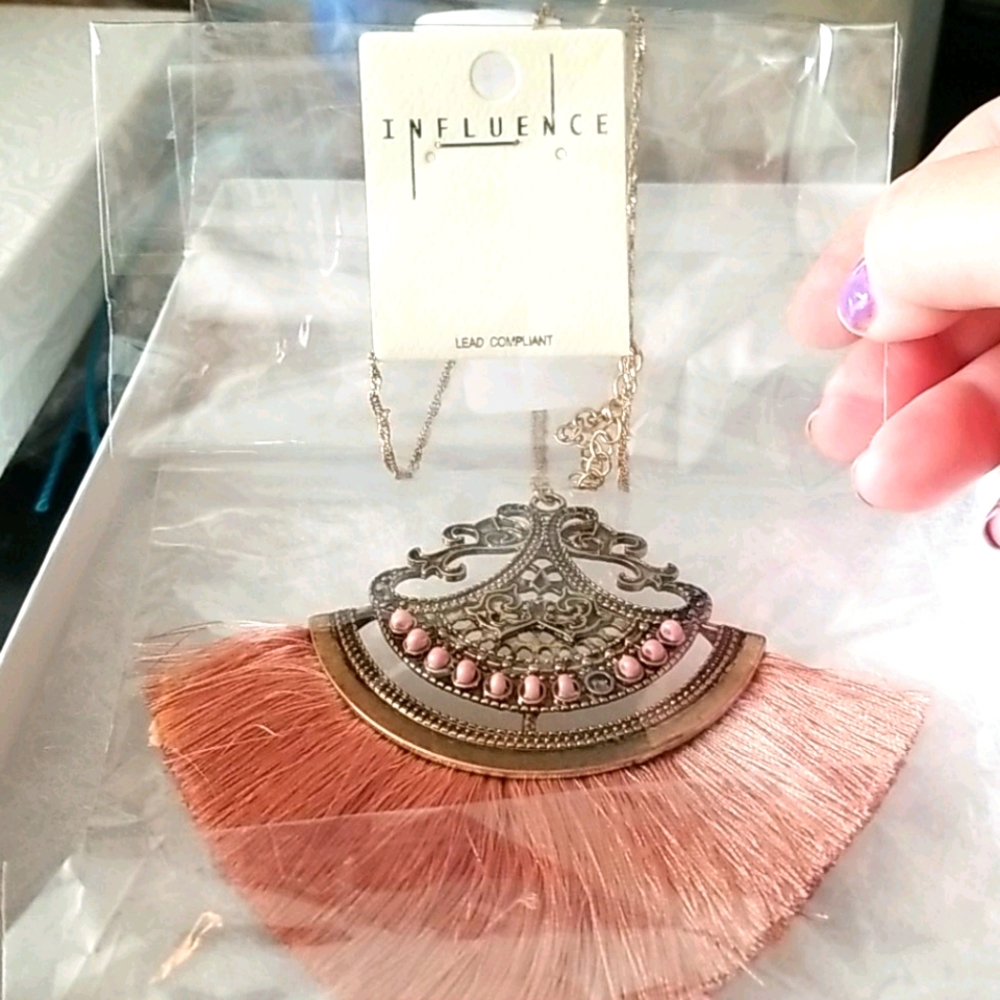 Influence tassel necklace